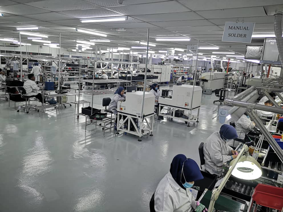 Seetek - Hypex production facility assembly